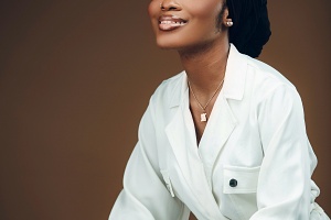 여자 연예인 꿈해몽 - 여자 연예인과 쇼핑하는 꿈 풀이