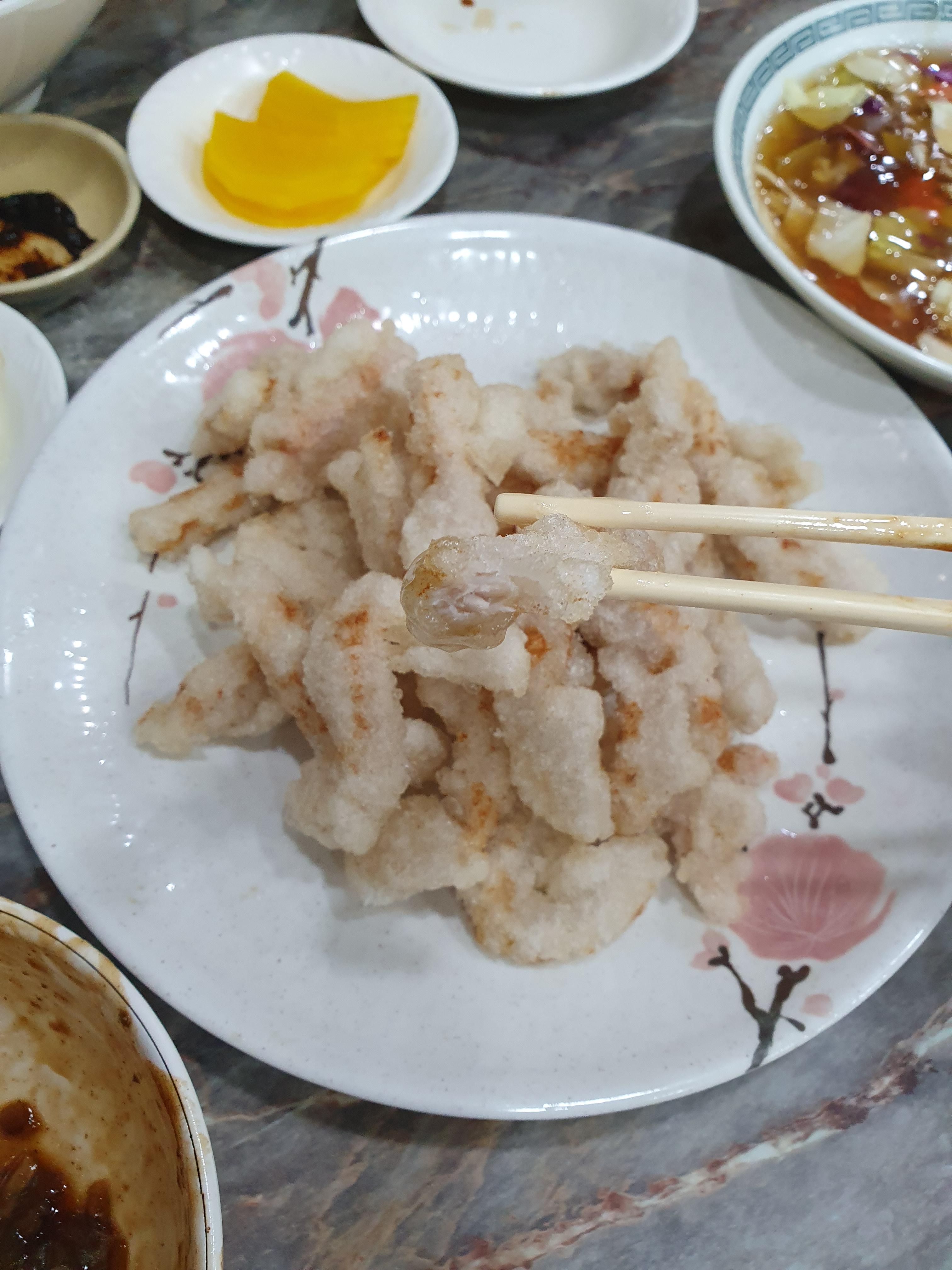 희락반점 탕수육 단면 사진