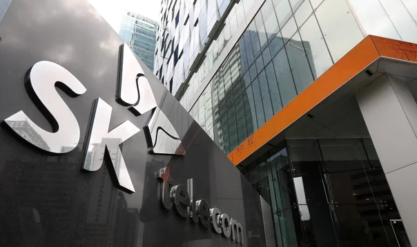 SK텔레콤 본사 입구의 사진