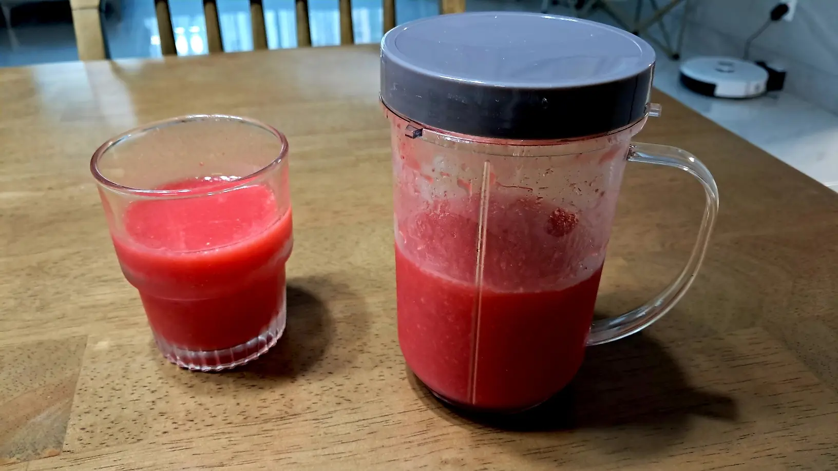 신일-다용도-믹서기-딸기주스