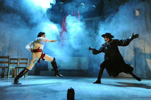 집시킹스의 다이내믹 음악과 펜싱액션