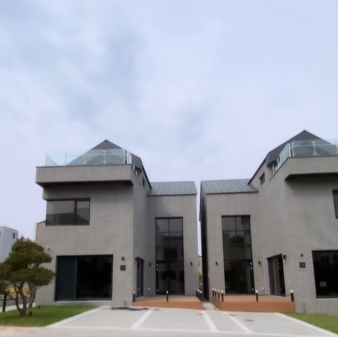 대칭형 집이여서 투자가치가 있는 집이다.