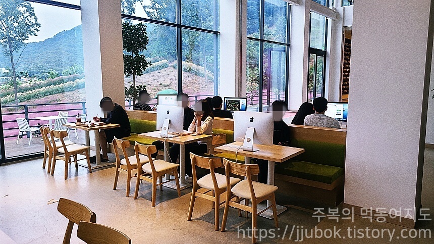 핀스커피-1층-맥-PC