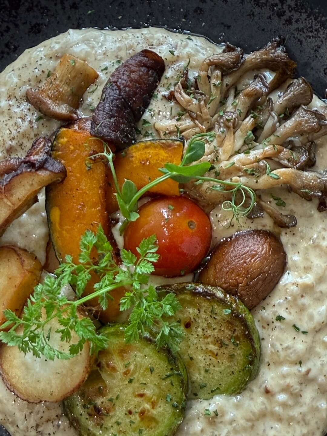 ๋ต๋ธ ํด๋ฆฌ์ฝ ๋ผ ๊ทธ๋๋ด 1995๏ฝVeuve Clicquot La Grande Dame Brut Champagne 1995, Champagne, France