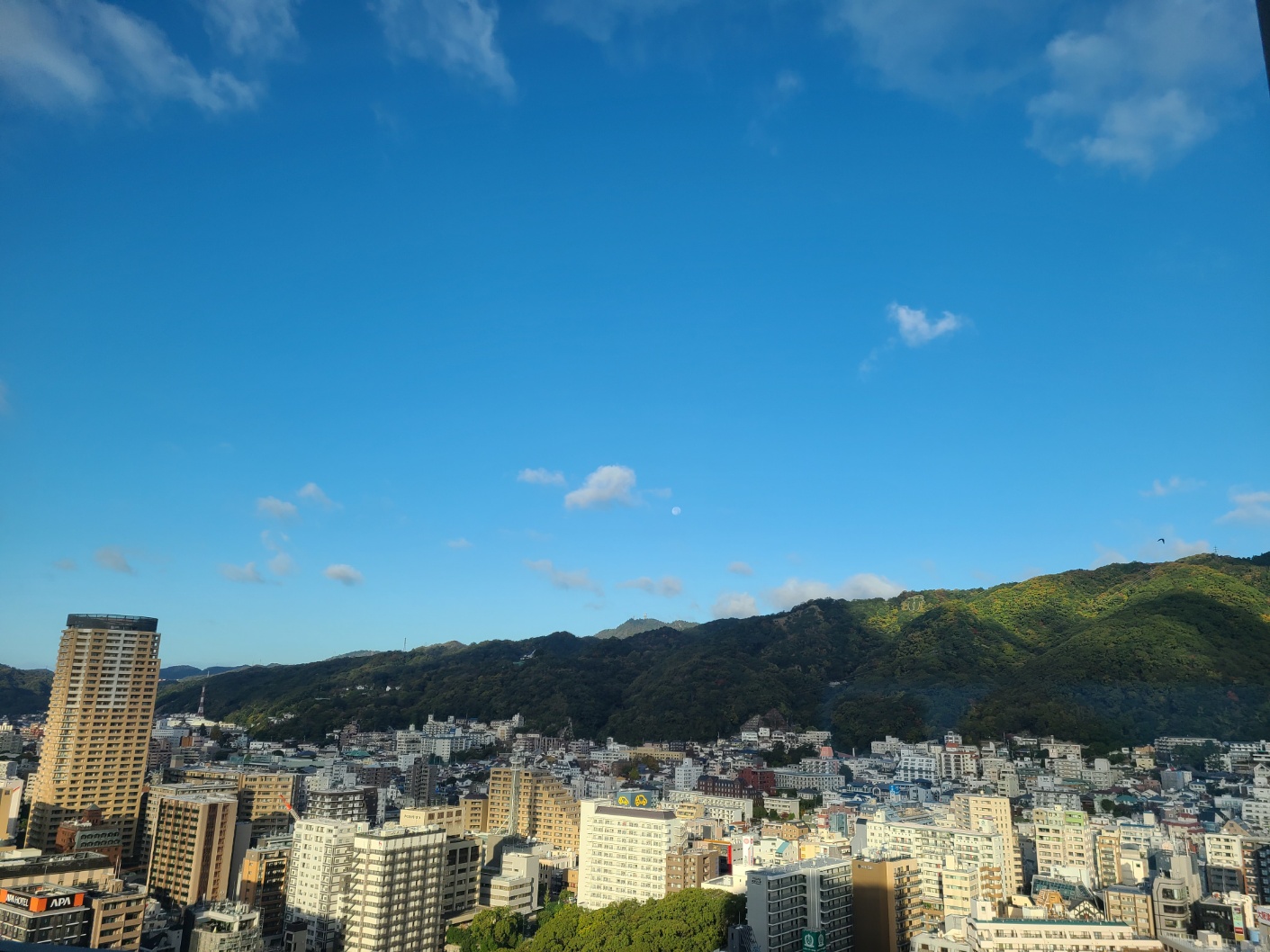 객실에서 바라본 고베시내의 전경 2