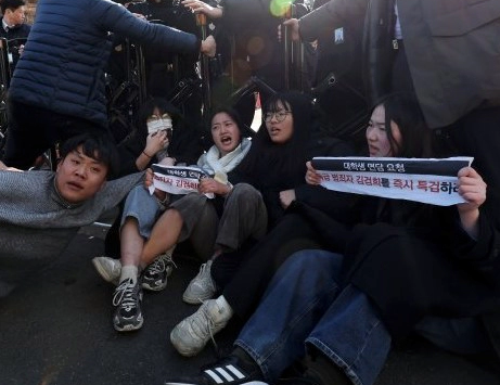 대진연이란 한국대학생진보연합 유튜브 블로그 &amp;#124; 대진연 대통령실 진입 시도 상황