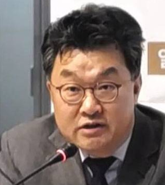 김흥규 국립외교원장