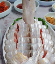 생생정보 장작불곰탕 위치