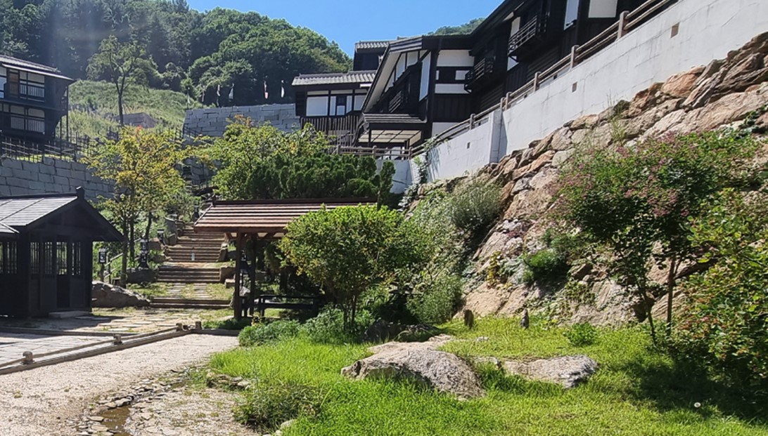 니지모리 스튜디오