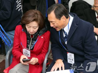 모스 탄 기고문 주요 내용