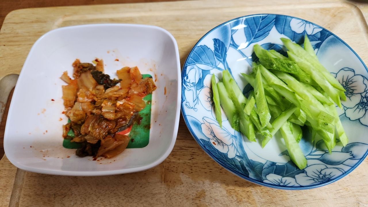참치를 얹어 고소하고 매콤새콤한 초간단 비빔국수 만들기 레시피 - undefined - undefined - 🍲 비빔국수 재료(1인분 기준) : 참치를 얹어 고소하고 매콤새콤한 초간단 비빔국수 만들기 레시피 - undefined - undefined - 🍲 비빔국수 재료(1인분 기준) :