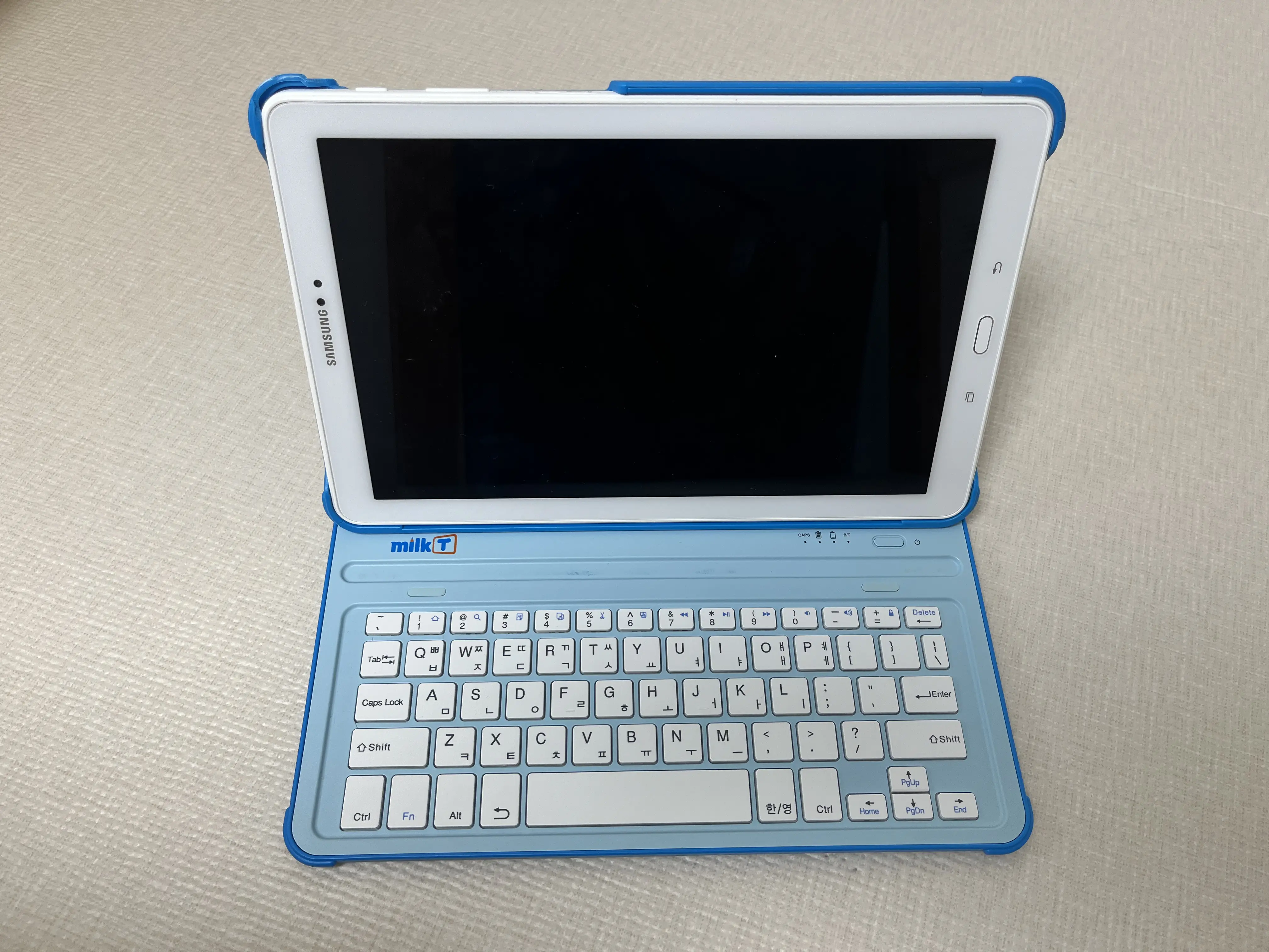 삼성-테블릿-파란색-커버-키보드