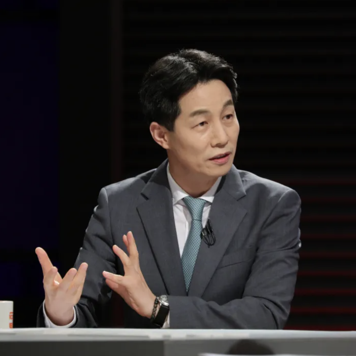 윤건영 북한옹호 논란