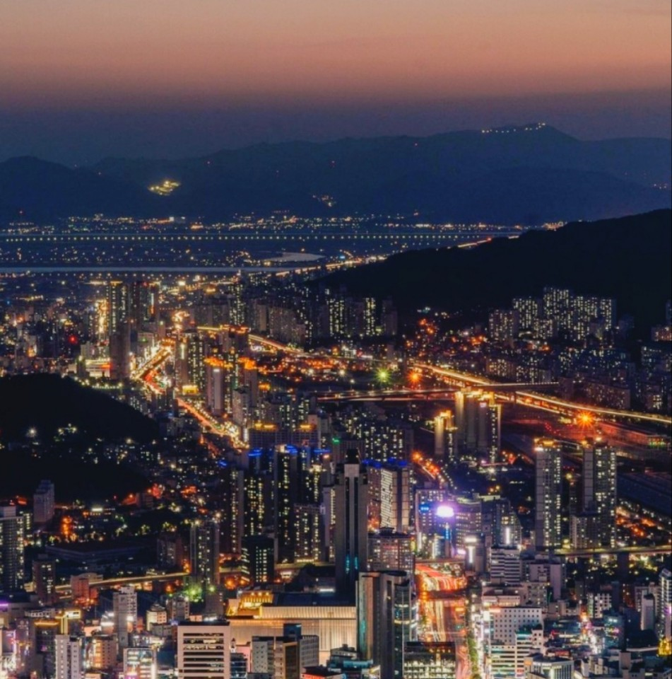 전포동 방면 야경