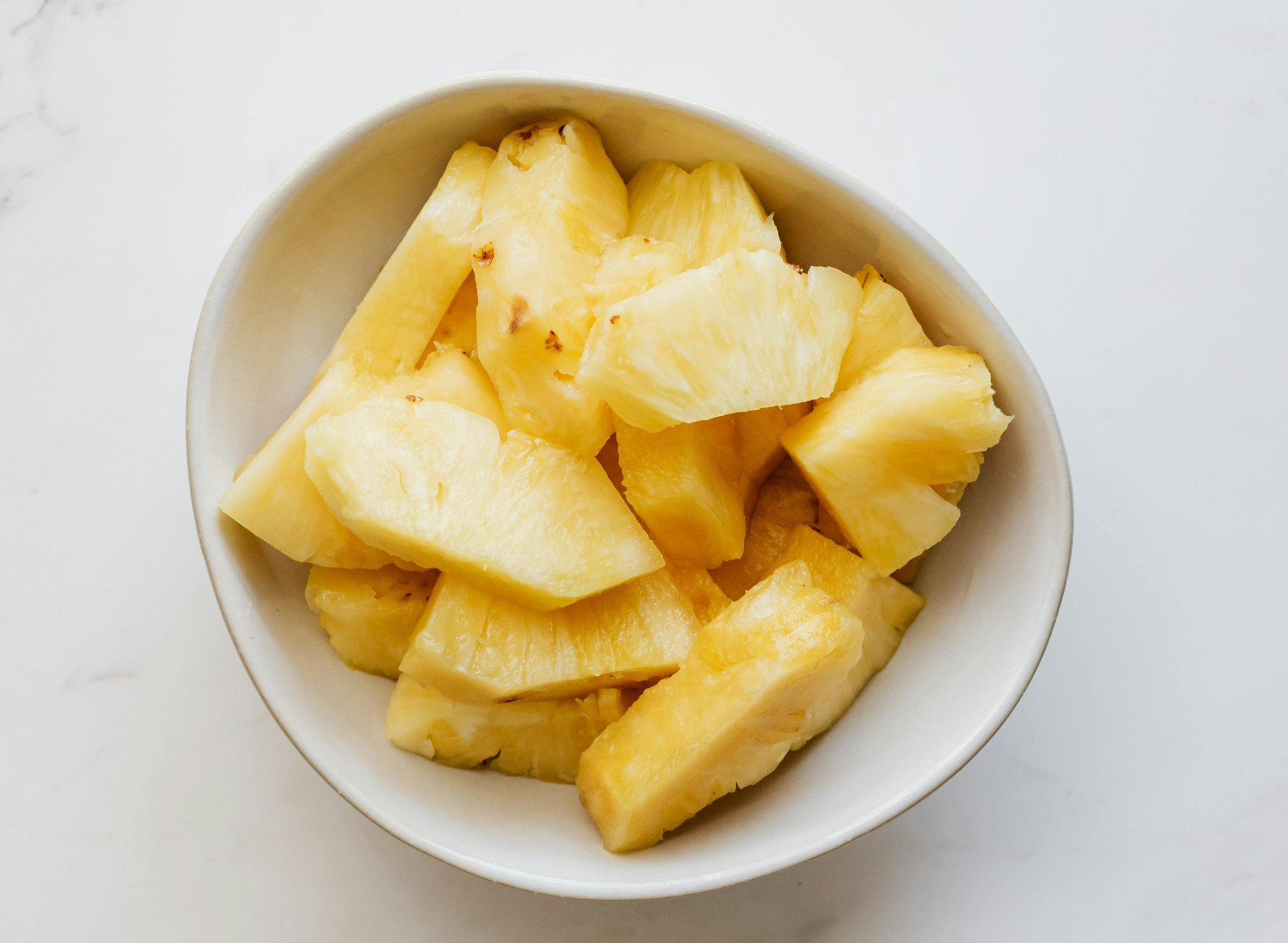 파인애플이 혀를 아리게 하는 이유 &ndash; 브로멜라인 효소의 과학