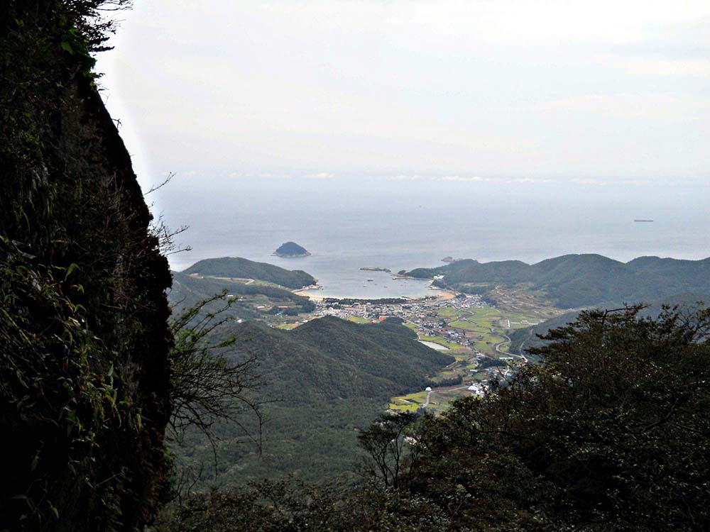 금산 보리암에서 바라본 남해