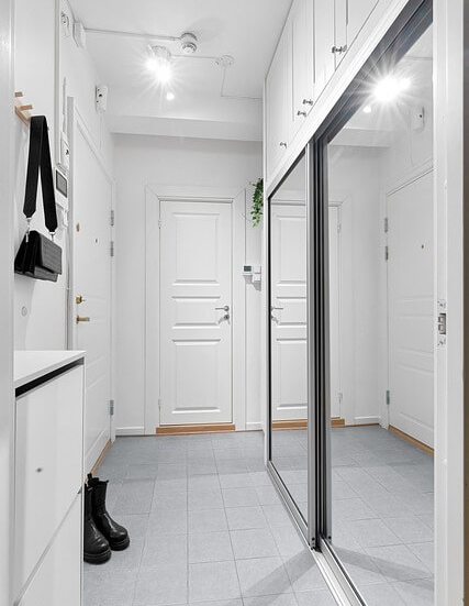 현관 공간을 효율적으로 활용하는 인테리어