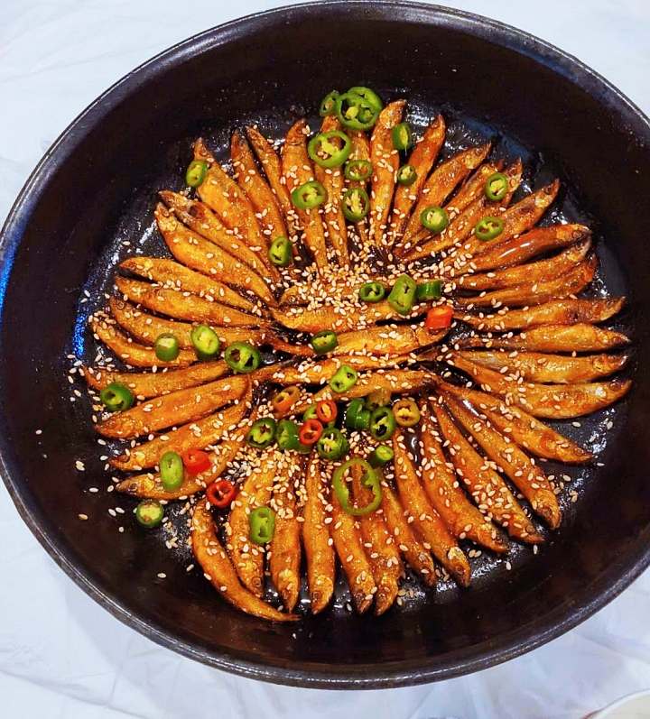 진심 가득 건강 담은 맛 철원 한탄강 주상절리 맛집 추천 생방송투데이 청정지역 상류에서 갓잡은 자연산 잡고기로 끓이는 매운탕 메기매운탕 어탕국수 도리뱅뱅 오늘방송 보고 먹고 즐기고 쓰리고