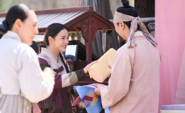 이강에는 달이 흐른다 1회 줄거리 (8)