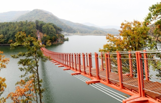 마장호수 출렁다리