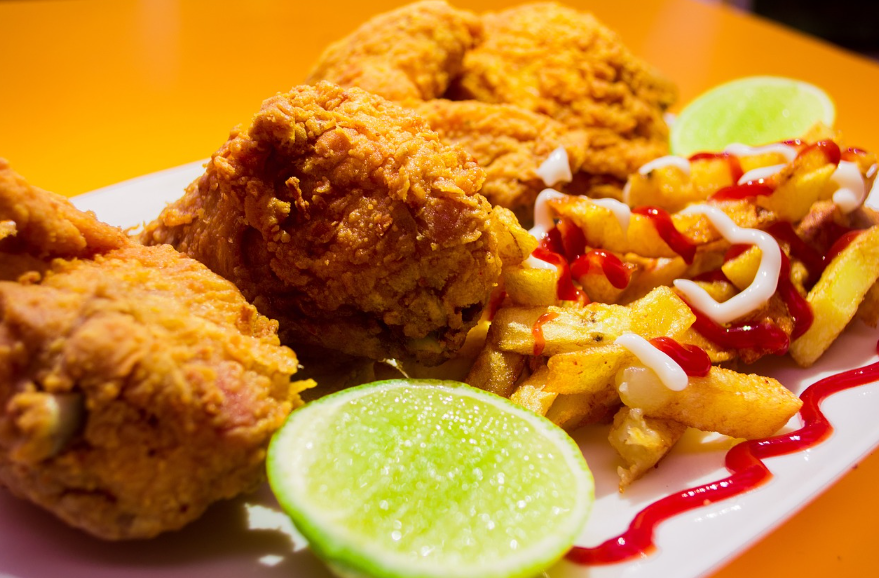 치킨-튀김-기름진음식-감자튀김-돈까스