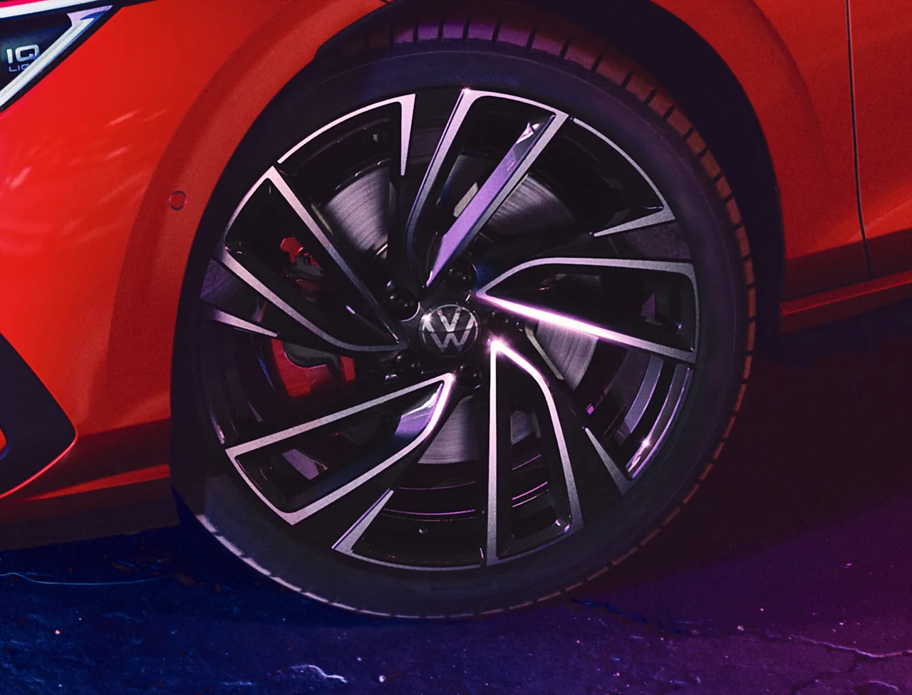 폭스바겐 골프 GTI 이미지