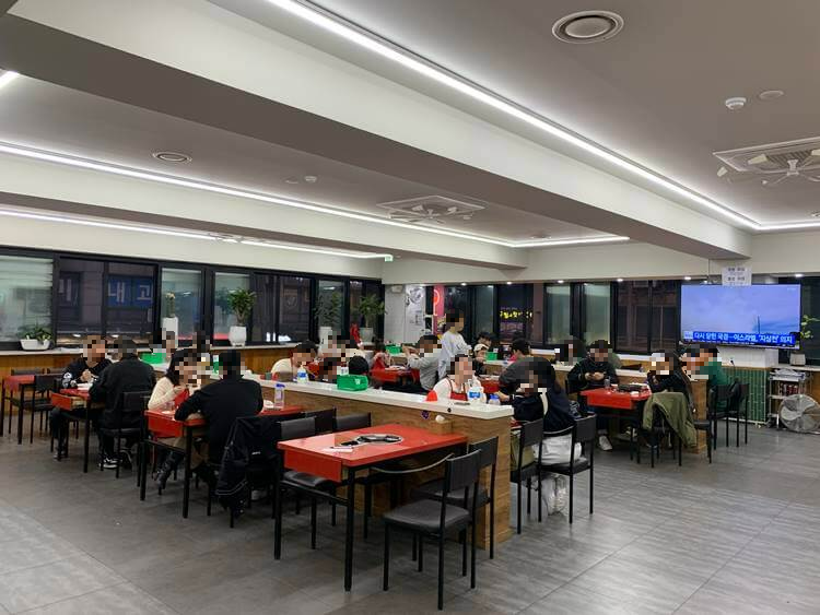 애플하우스 내부모습 왼편