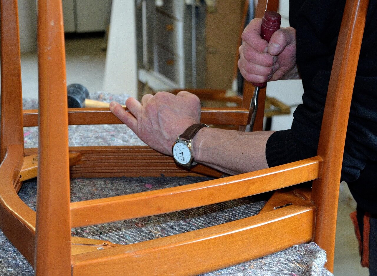 작업 공간에 깃든 목공 장인의 시간