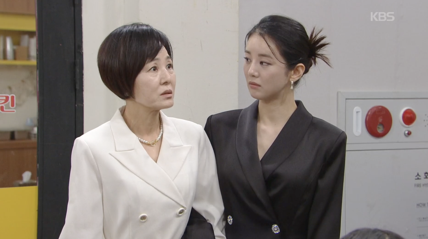 여왕의 집 세리 엄마