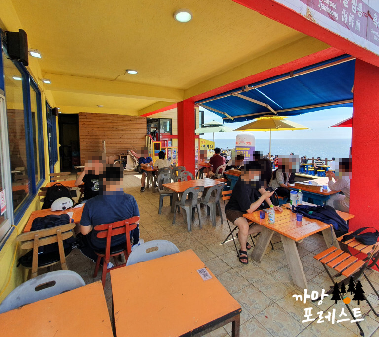 우도짜장맨 야외테라스