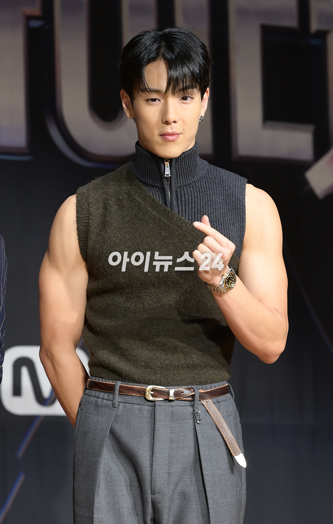 몬스타엑스 셔누가 17일 오전 서울 마포구 상암동 DMC타워에서 열린 Mnet '스트릿 우먼 파이터2' 제작발표회에 파이트 저지로 참석하고 있다. [사진=정소희 기자]