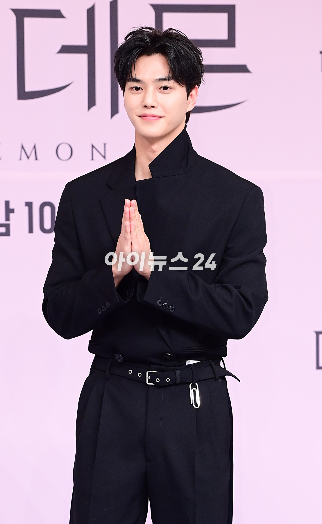 배우 송강이 24일 오후 서울 양천구 SBS에서 열린 SBS 새 금토드라마 '마이 데몬' 제작발표회에 참석하고 있다. [사진=정소희 기자]