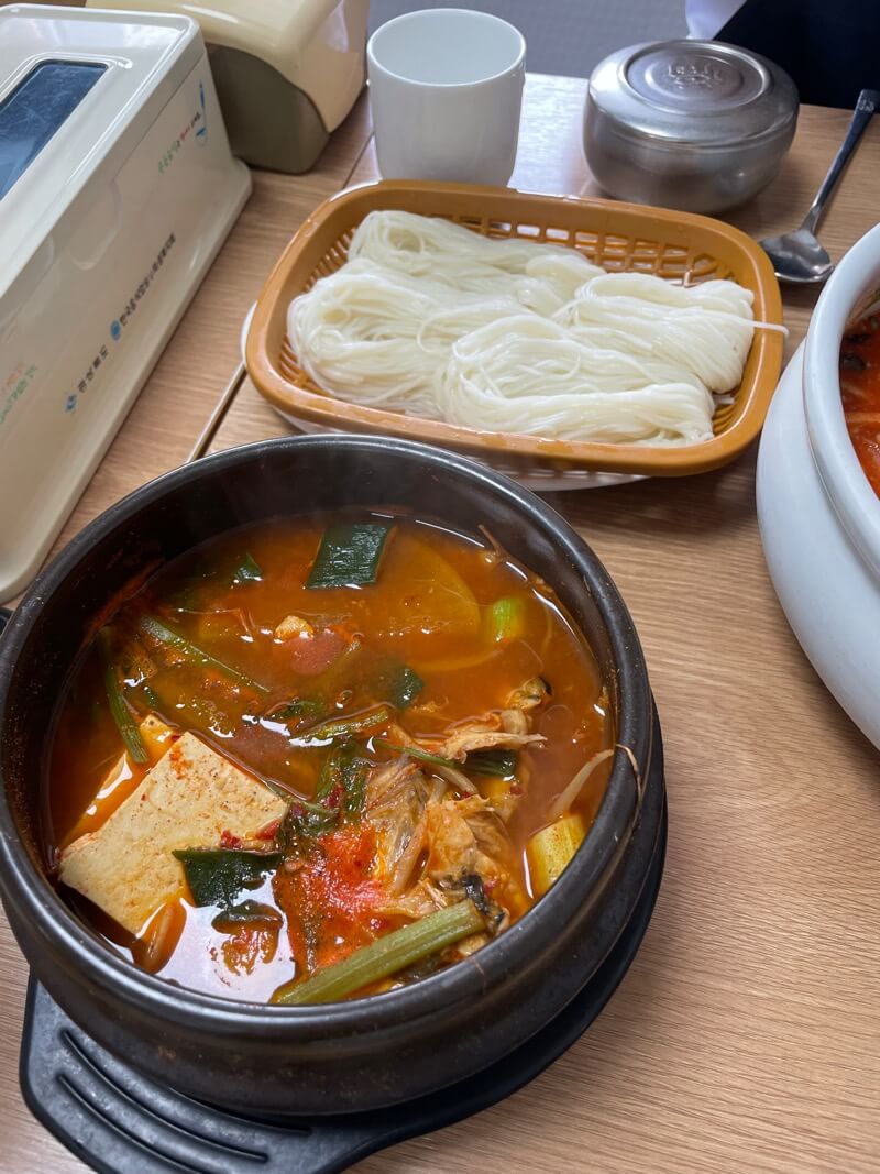 소면과 매운탕