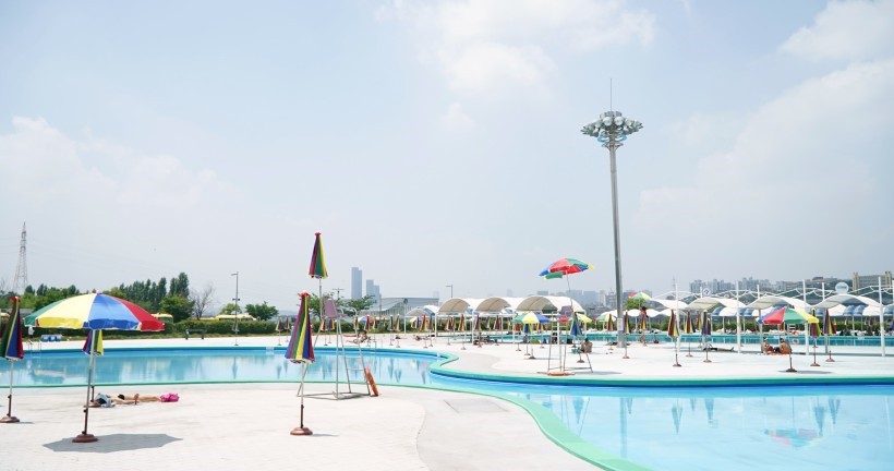 잠원-한강공원-수영장-시설