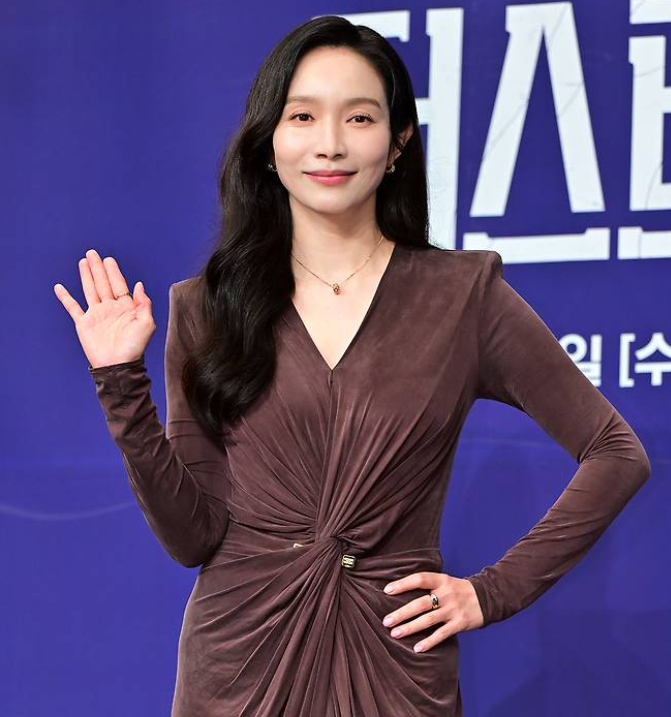 이민영 부친상 연인 안형조 