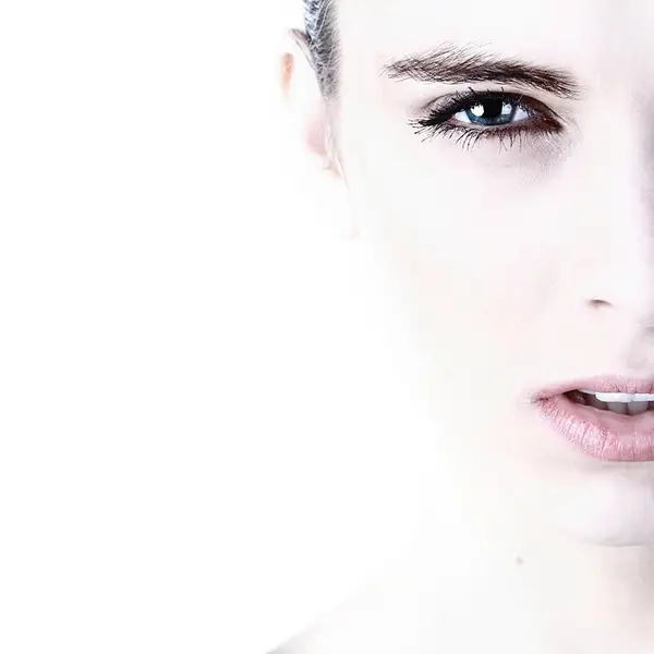 기미&amp;#44; 잡티&amp;#44; 검버섯&amp;#44; 미백 걱정된다면? 중년 여성 루틴으로 싹 잡는 방법