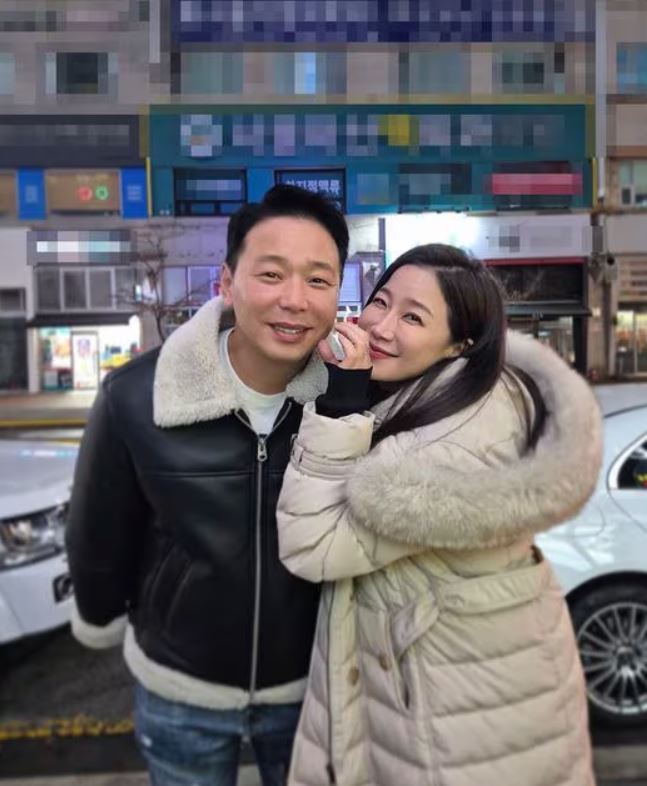 김하영 남편 박상준과 함께하는 이미지