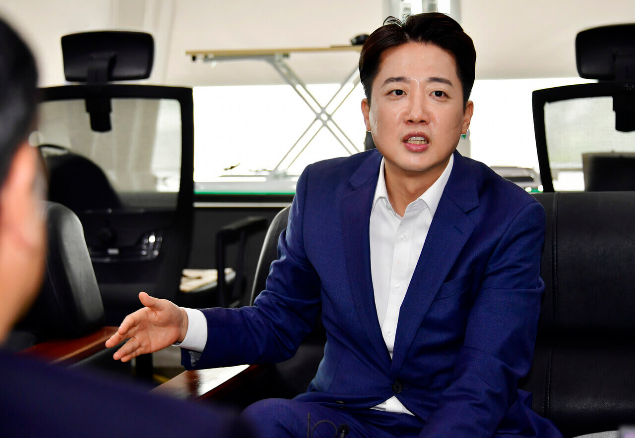 이준석 사주팔자 분석 정치 운명 해석
