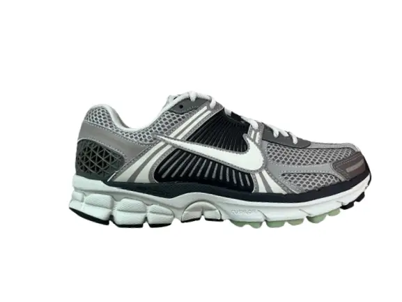 나이키-줌-보메로-측면-사진