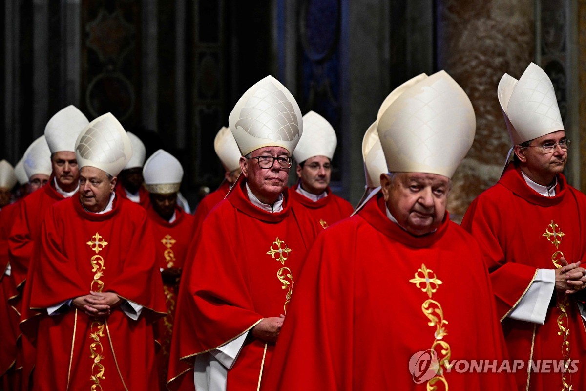 콘클라베 추기경단 내부 모습