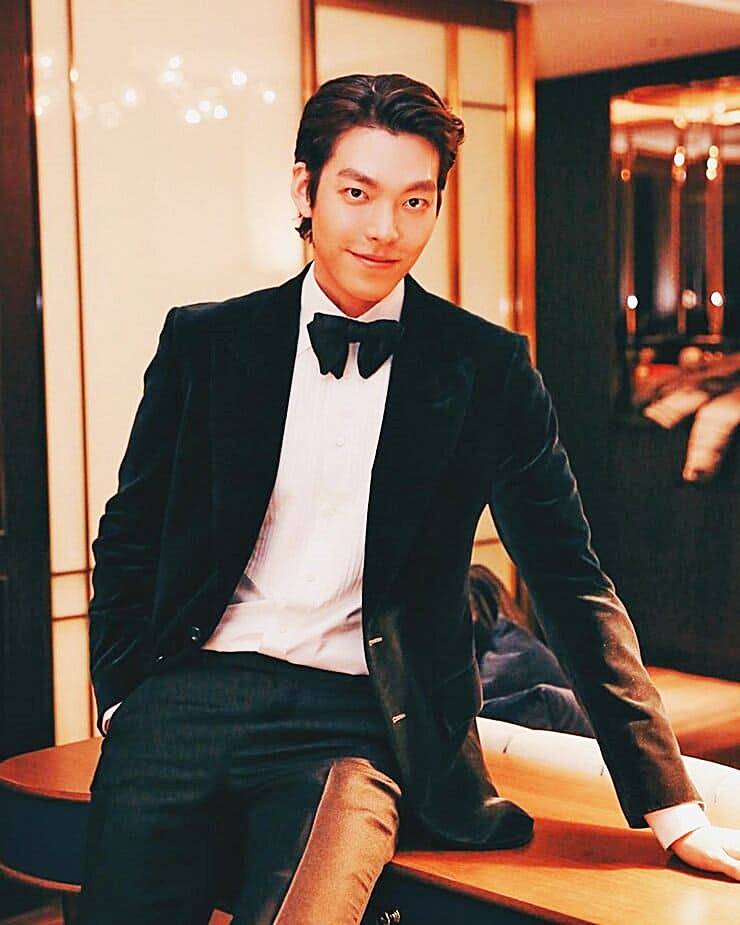 배우-김우빈