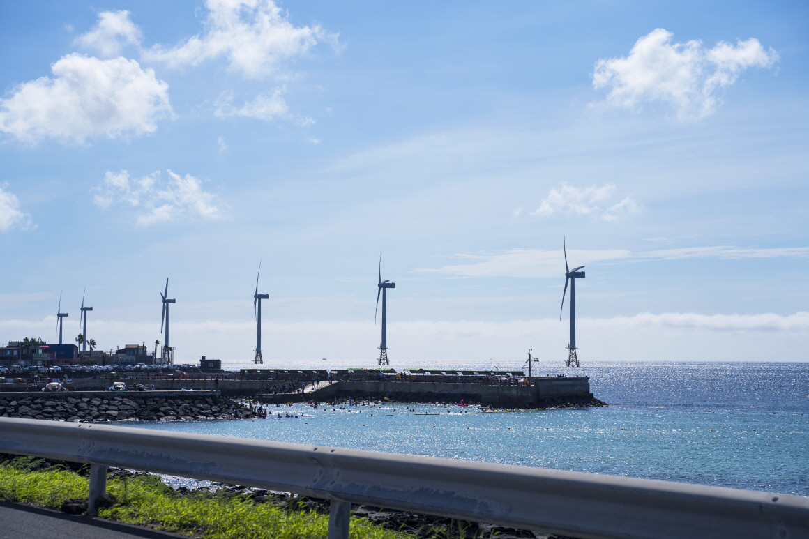 제주 신창풍차해안도로 일몰 명소와 바다 전망 드라이브 코스