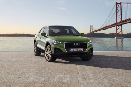 아우디 Q2