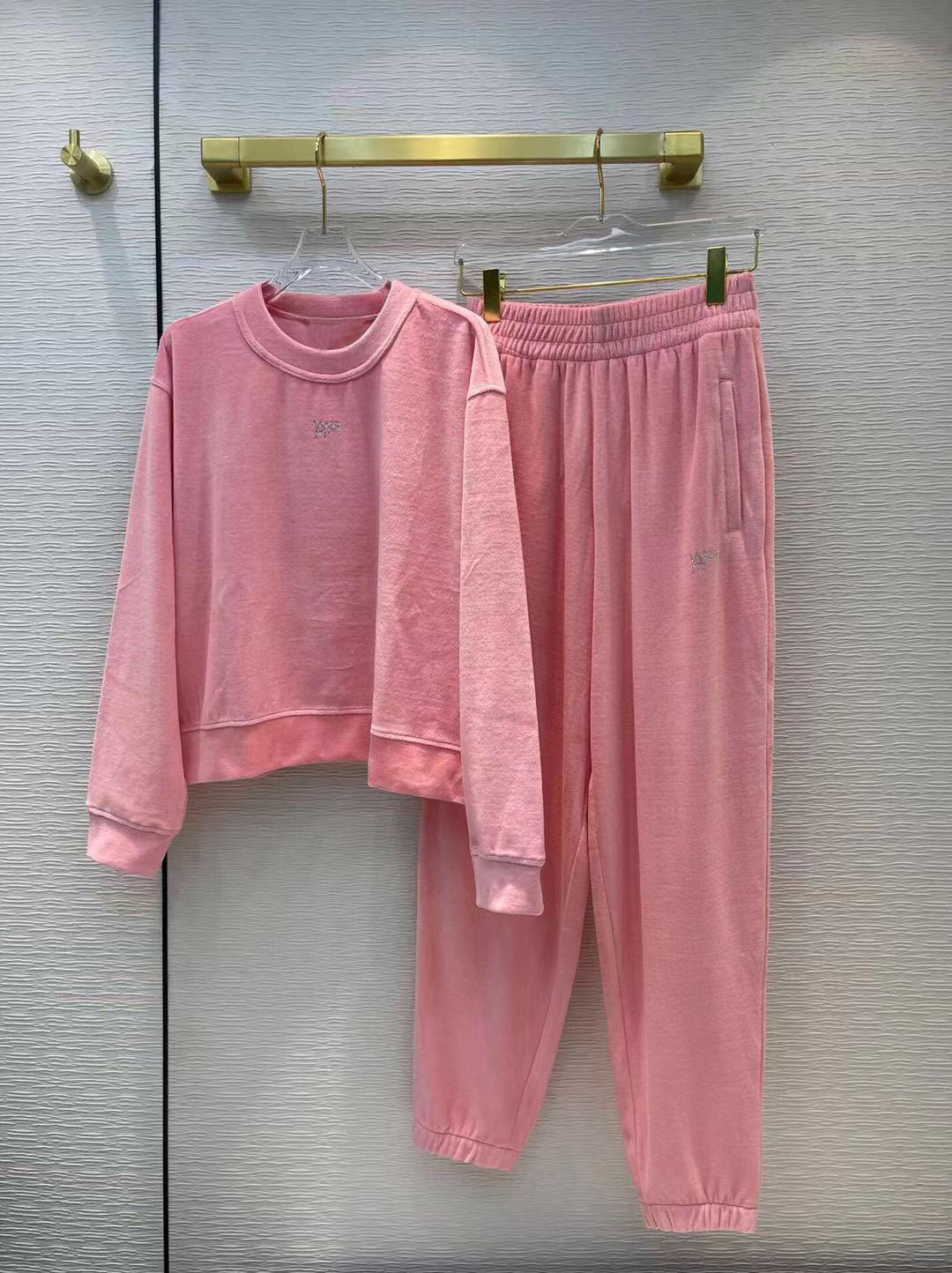 벨벳 셋업 투피스 편한 출근룩 aw왕 핫피스 레터링 벨벳 긴팔 GT 000375007