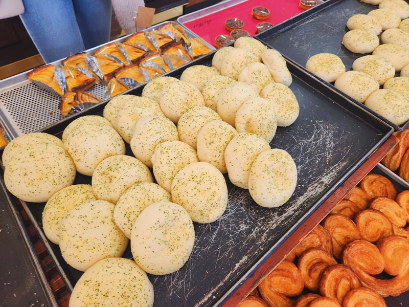 맘모스_베이커리_크림치즈빵