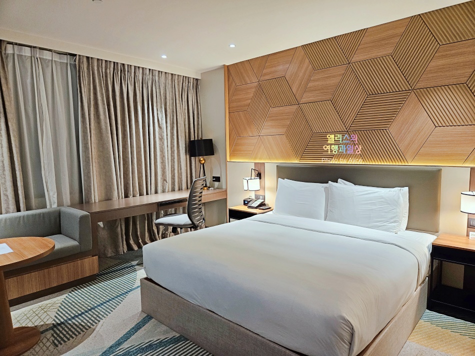 세부 시내 호텔, 홀리데이 인 세부시티 호텔 킹 스위트 룸 후기