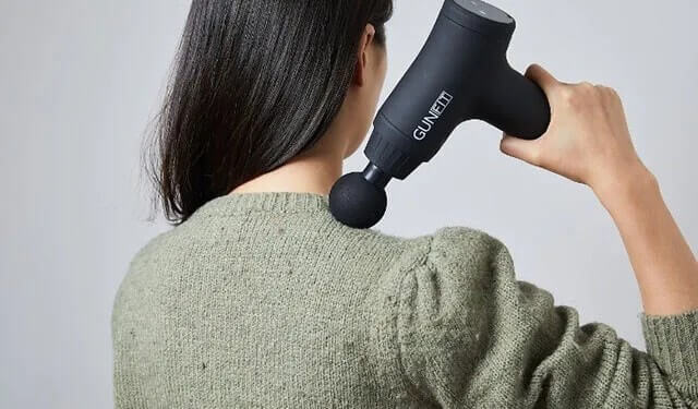 &quot;목부위 마사지 건 사용, 뇌졸중 위험 높인다? 건강을 지키는 올바른 마사지방법&quot;