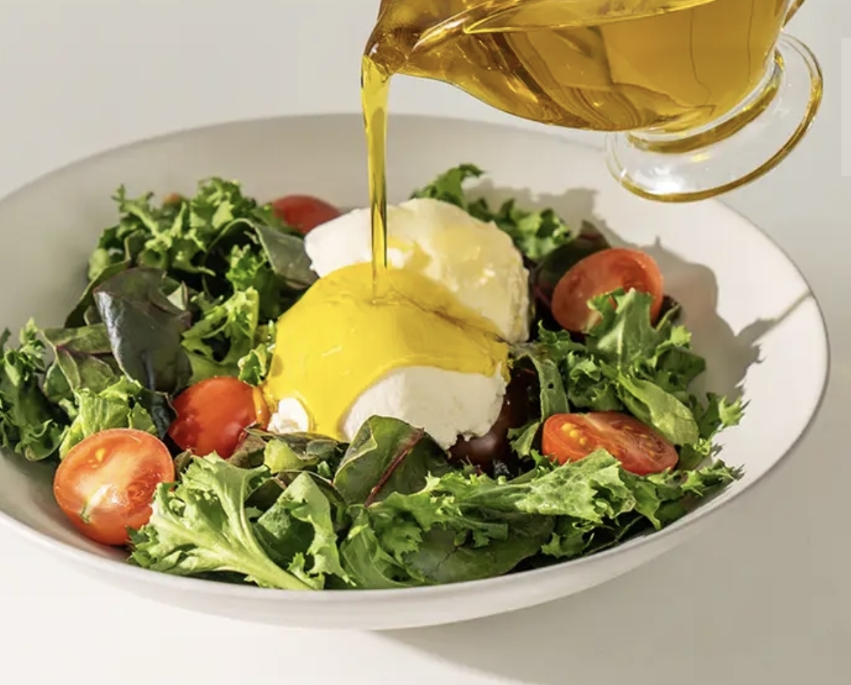 Peppe Bruno extra virgin olive oil is positioned as a small-bottle set for fresher everyday use