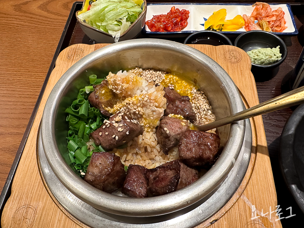 광교 광교맛집 광교담솥 담솥 광교맛집추천 광교아브뉴프랑 광교아브뉴프랑맛집 담솥메뉴 담솥메뉴추천 광교데이트 광교가볼만한곳 광교스테이크 광교데이트코스 광교스테이크 광교외식 광교데이트코스추천 광교스테이크맛집 스테이크솥밥 광교한식 광교한정식 광교외식추천