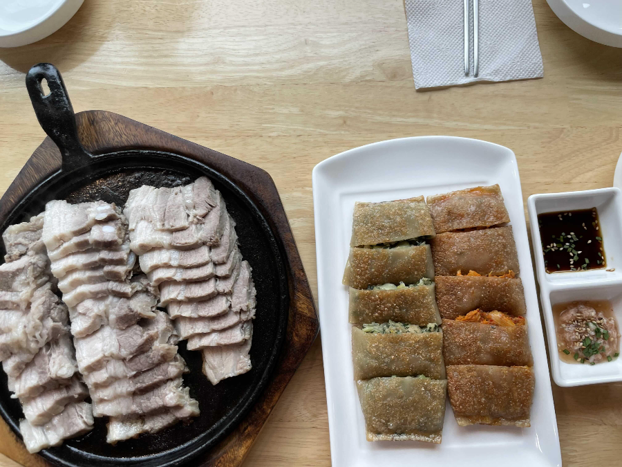 금화정 막국수 돼지수육, 메밀전병